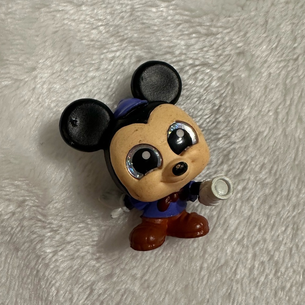 Disney Doorables: Let's Go - Camping Getaway - Mickey Mouse (RARE)